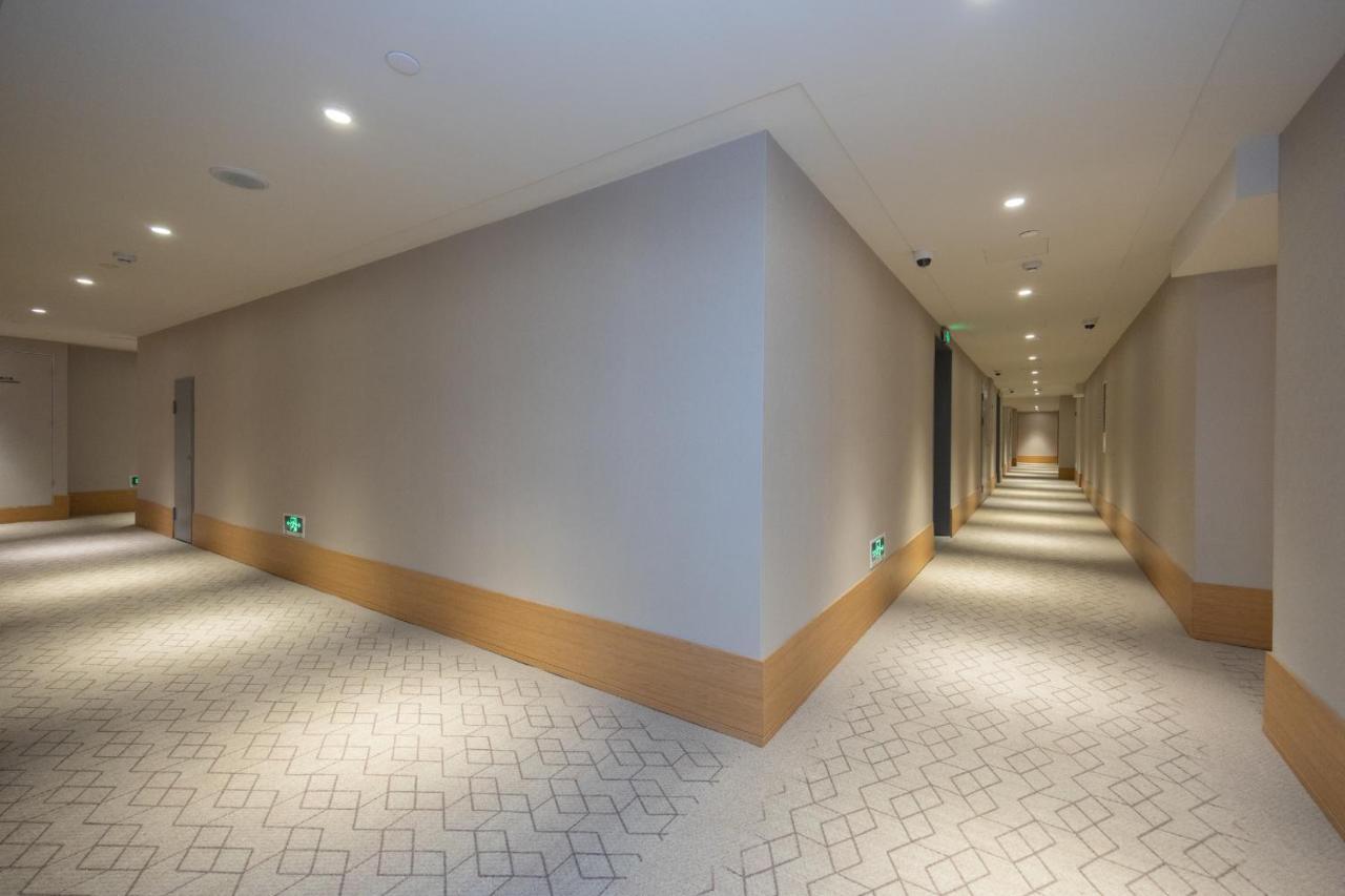 Ji Hotel Shanghai Yan An Road Branch Bagian luar foto