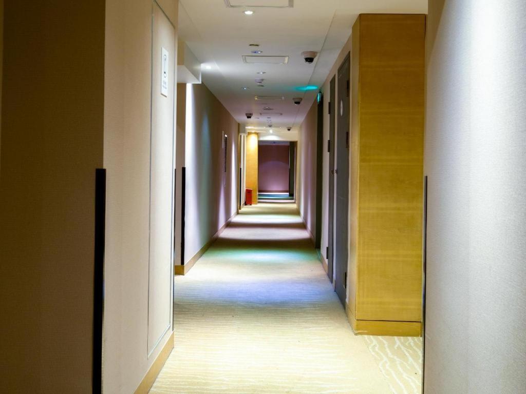 Ji Hotel Shanghai Yan An Road Branch Bagian luar foto