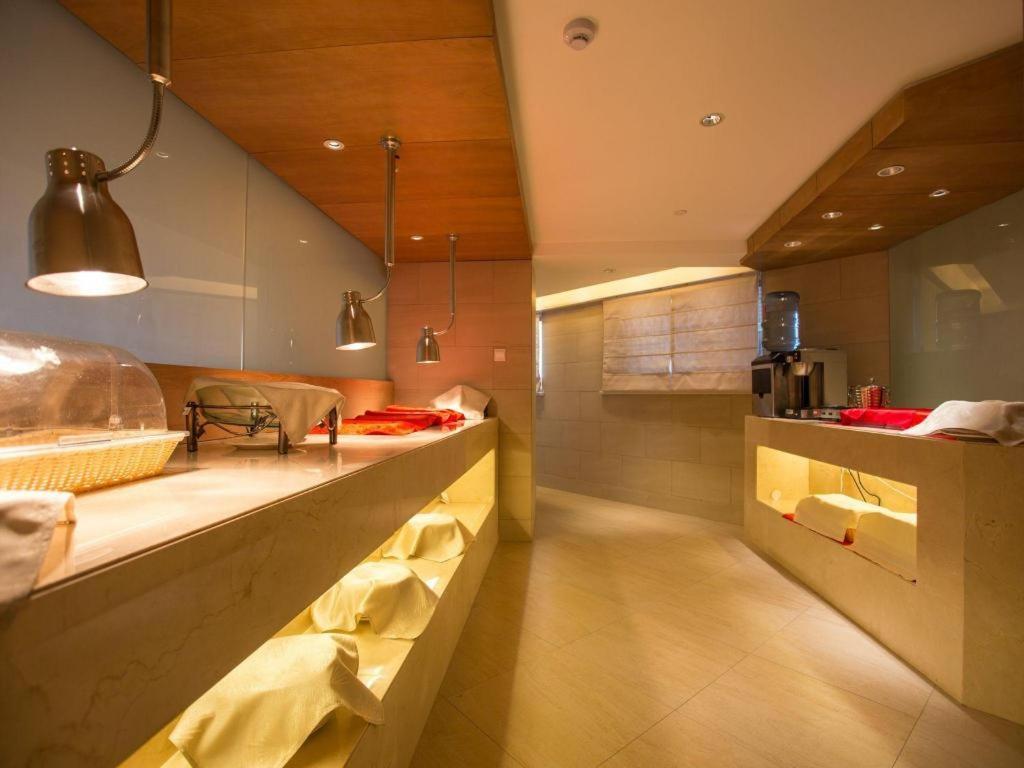 Ji Hotel Shanghai Yan An Road Branch Bagian luar foto